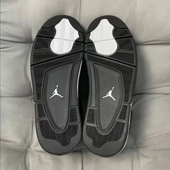NEW Air Jordan 4 Retro 'White Thunder Women's - Picture 5 of 6